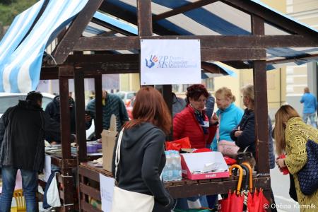 Teden otroka obeležili tudi na Glavnem trgu v Kamniku  (1)